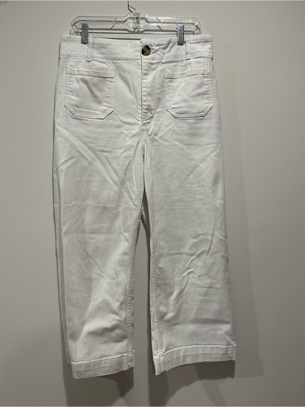 Pilcro White Cropped Straight-Leg Jeans with Patch Pockets